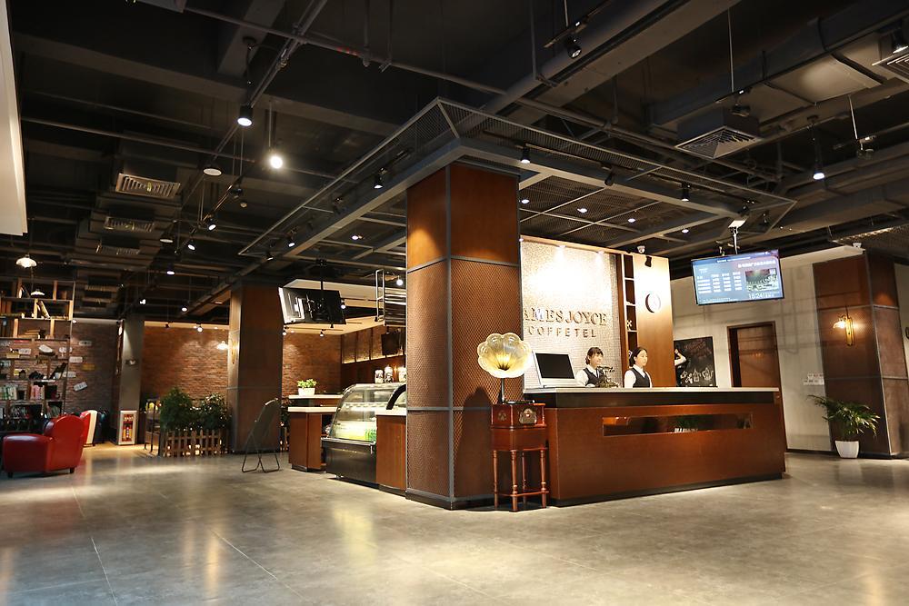 James Joyce Coffetel Hotel Guangzhou Baiyun Street North Branch Екстериор снимка